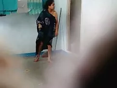 خوشمزه, در مقابل صند ...
